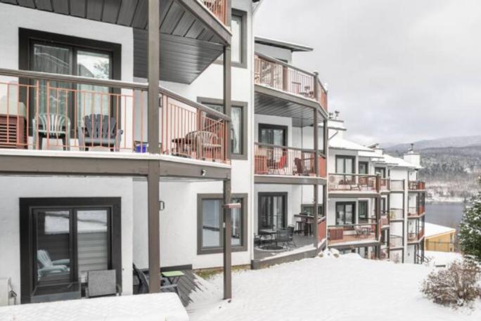 The Outlook Over Lac -Tremblant By Instant Suites Mont-Tremblant Bagian luar foto